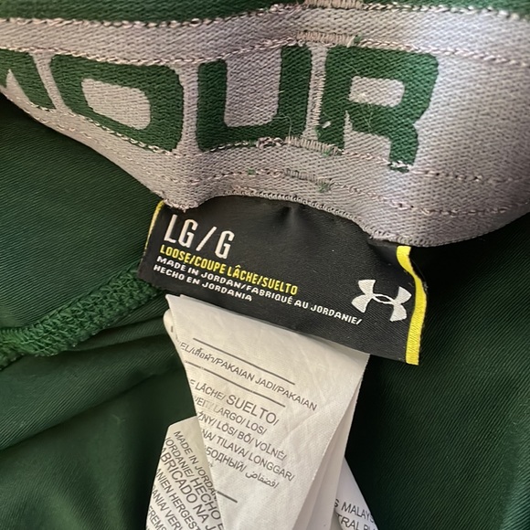 Green Under Armour Shorts - Picture 3 of 3